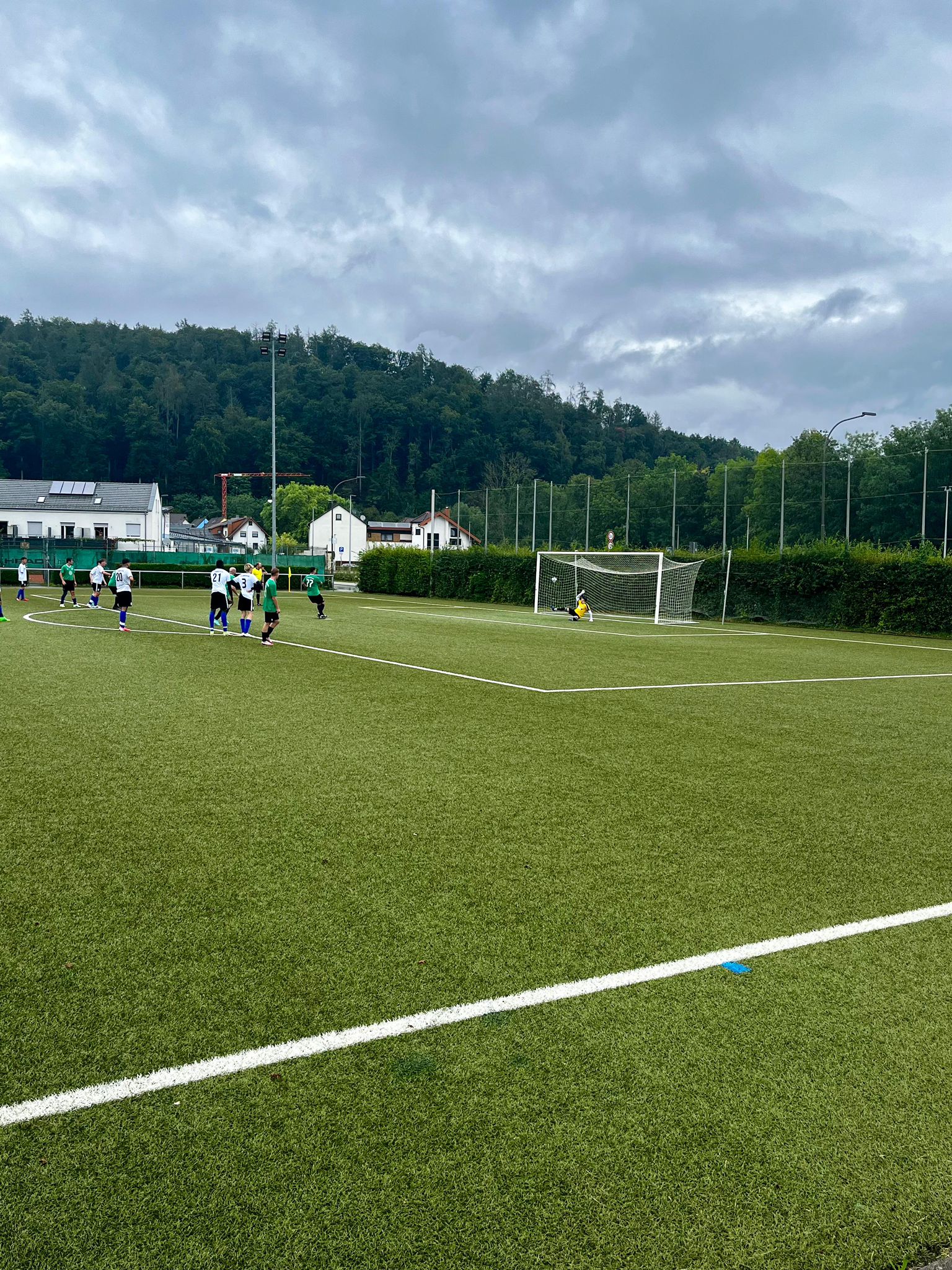 Fussball Heidelberg Union Heidelberg 1911 e.V. Saisonstart 3 Punkte Sieg Dreierpack Hattrick Batuhahn Pekcevik Patrick Klos Alexander Scheidel Samir Sehic Manuel Ayllon Perez Elfmeter 