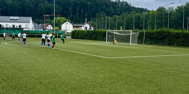 Fussball Heidelberg Union Heidelberg 1911 e.V. Saisonstart 3 Punkte Sieg Dreierpack Hattrick Batuhahn Pekcevik Patrick Klos Alexander Scheidel Samir Sehic Manuel Ayllon Perez Elfmeter 